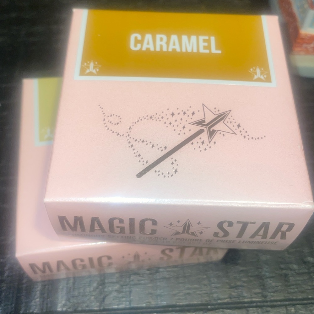 Jeffree Star Cosmetics New in box  Luminous Setting Powder in the color Caramel